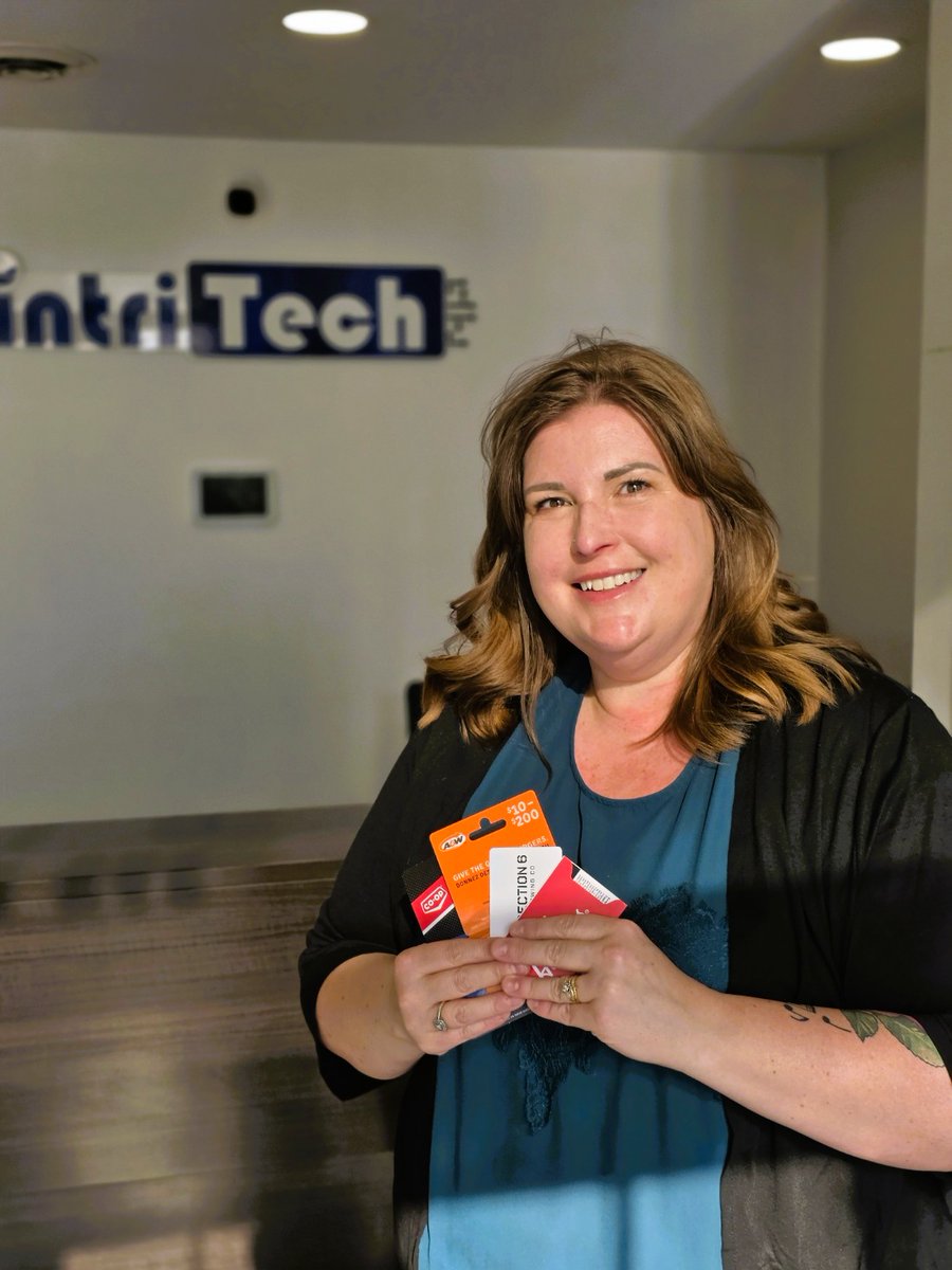 IntriTechCA's tweet photo. Tanis, our raffle winner from the last Brandon Chamber luncheon stopped by our office to collect her prize!

We had a blast connecting with the Brandon business community over lunch.

We will be at the next luncheon for connections, opportunities, and maybe a prizes! 😉 https://t.co/ku1YmoghGJ