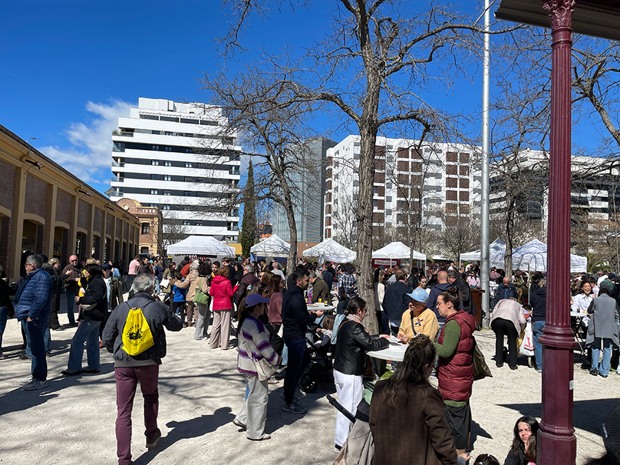 madridalimenta's tweet image. #Ferias | Mercado de Productores Planetario vuelve el 3 de mayo

📰tinyurl.com/b3zx78sj

@MADRID |@M_Productores |@AngelNinoQ |@MadridCalidad |@VinosdeMadridDO |@aceitedemadrid |@CarneGuadarram |@vermutdemadrid