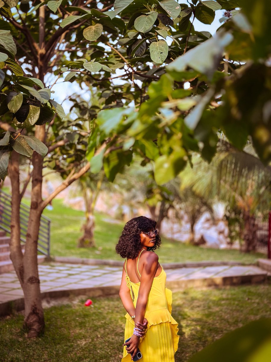 flawlessshotit's tweet photo. I’m really feeling this yellow dress on a golden hour—This is Beautiful❤️, This is Elegant☀️, This is Flawless🦋✨. Would you wear something like this for a special outing? Let me know! Book us today for photoshoots 📸.
#outfitinspo #photography #portrait #outdooor #fyp https://t.co/G6gvsLhn38