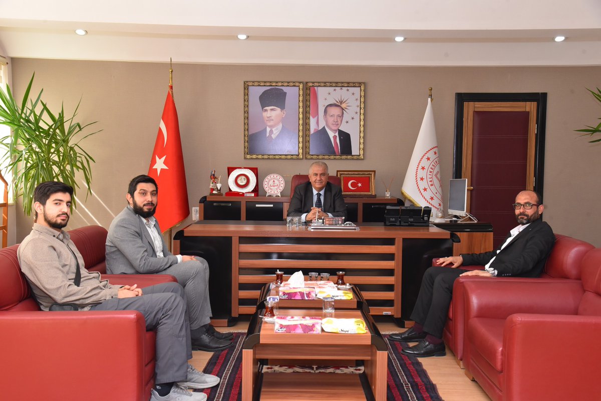 Yakup_Aksoy10's tweet photo. İl Milli Eğitim Müdürümüz Sayın Selahattin Kal'ı  makamında ziyaret ettik.

​Ziyaretimiz kapsamında;
 Kahramanmaraş ve Şanlıurfa’da eğitim kurumlarımıza yönelik gerçekleştirilen   menfur saldırıları kınadığımızı belirterek, eğitim camiamıza geçmiş olsun dileklerimizi sunduk. https://t.co/c2TmMkpYwj