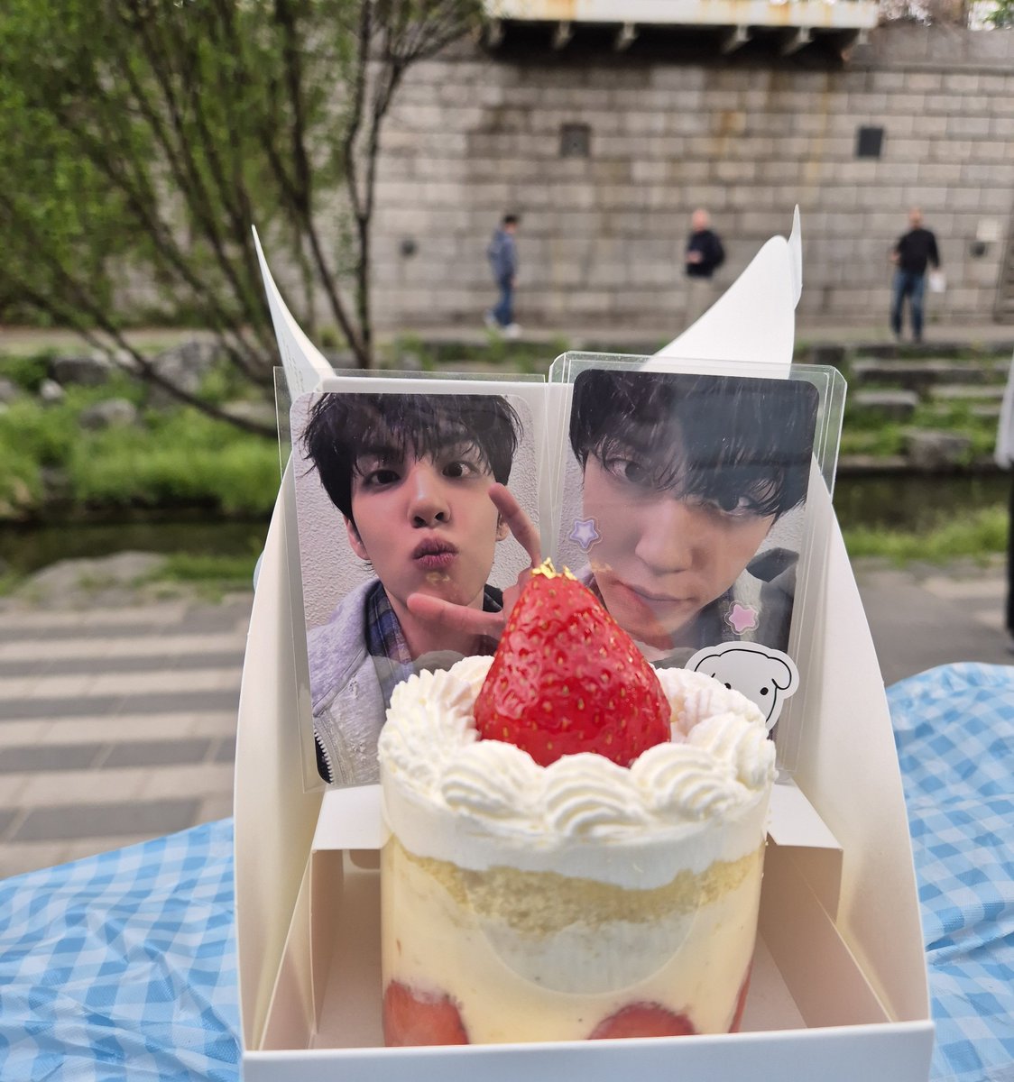 지 구 ! ❤️‍🩹🏥💉 tweet media