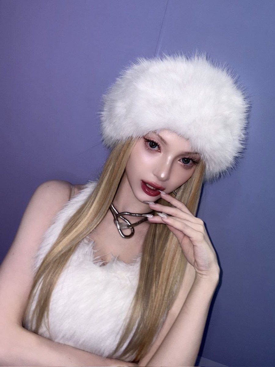 Readyx_in's tweet photo. You keep hyping up the Russian contestant all the time, but at the same time, you give her the most revealing outfits. Are you okay? Are you happy with that?

#PROTECT_XIN 
#PROTECT_NOVA
@BeByent
@X_IN_MEMBERS
@X_in_official https://t.co/Xlgb3mnzSw