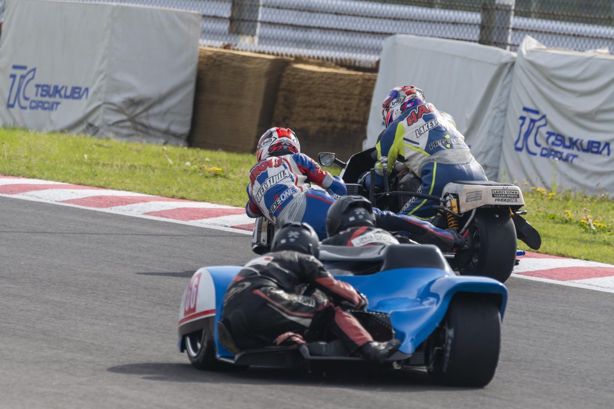 SpeedShuuter's tweet photo. レースっぽい緊張感が好き。予選タイムトライアルだけど… https://t.co/OvTNMG3b8Q