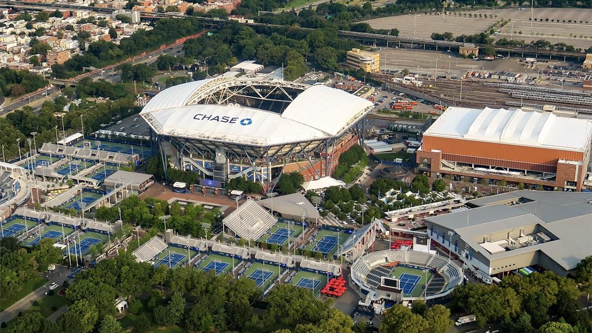 CUNYAC's tweet image. Thursday's CUNYAC/HSS Men's Tennis Championship Final to Move Indoors, New Time Announced (12 pm)

Also note: the Mets are scheduled for a 1:10 pm first pitch Thursday, so plan accordingly if traveling to Flushing.

cunyathletics.com/news/2026/4/28…

#d3tennis #TheCityPlaysHere #CUNYchamps