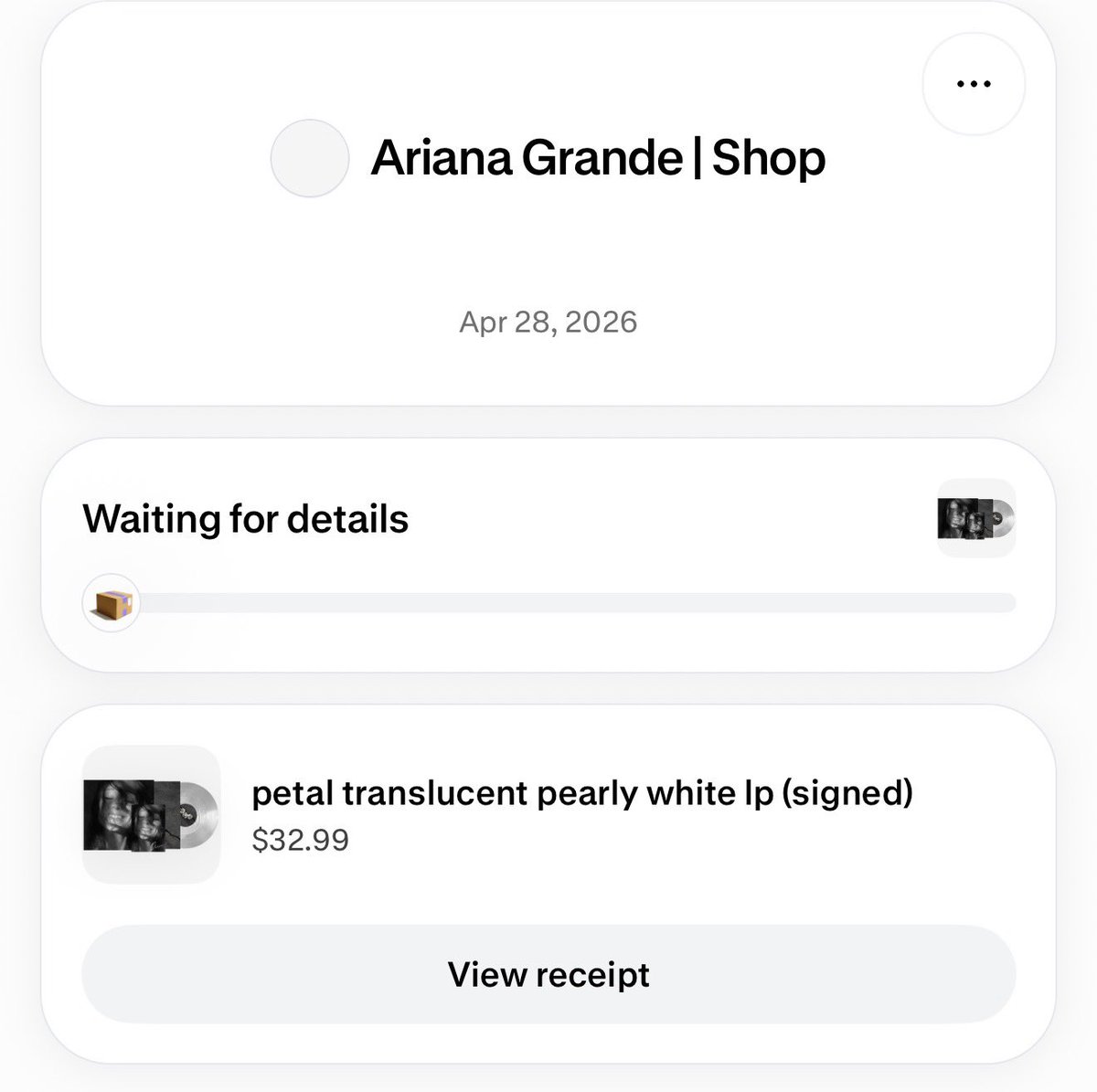 jtsnua's tweet image. FIRST SIGNED VINYL EVERRR!!! and its petal🥹🥹🥹 #ag8 #petal #arianagrande