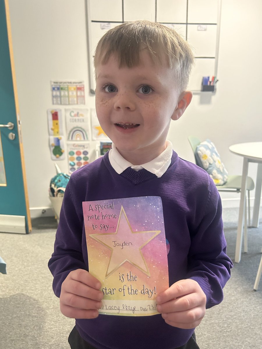 AitkenbarPS's tweet image. This P1 star received a special certificate from his gymnastics club for being a star 🌟 we are so proud of him 💜 #celebrate #success