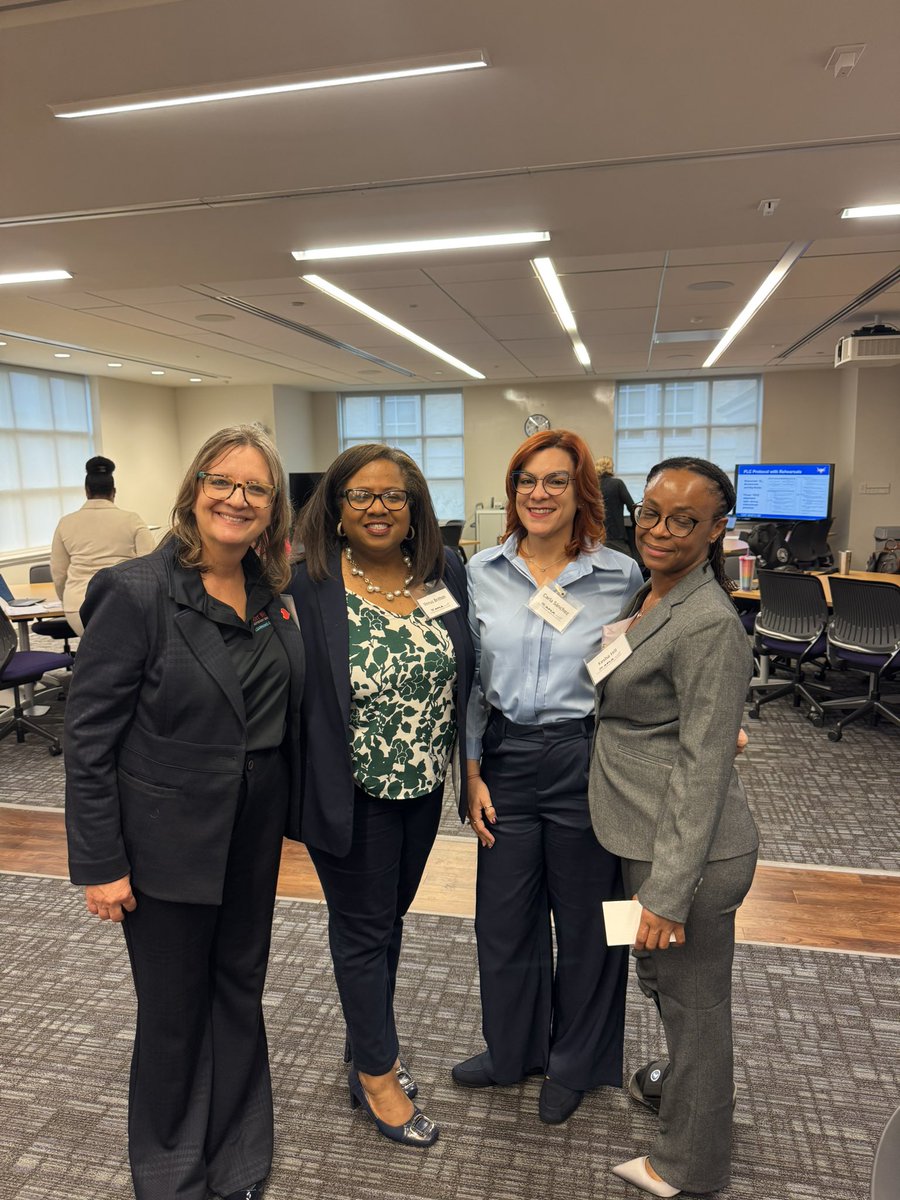 YassminCLee's tweet image. @FortWorthISD is at @TCU_COE 
sharing instructional leadership presentations from our Aspiring Principals Leadership Program. Shout out to #fwisdleads who support our APs.
#FWISD