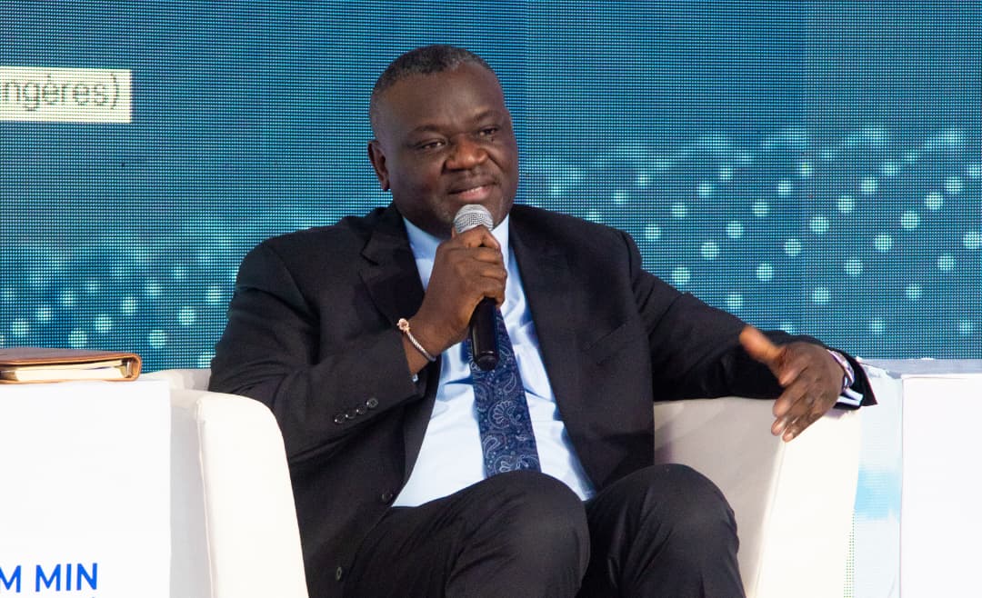 MinisterEDU_NC's tweet photo. 📸 RÉSUMÉ EN IMAGES | PANEL 4
Financement stratégique de la recherche et de l’éducation

💻 Augustin Kibassa ( @econonumerique)
🚀 Innovation et souveraineté numérique :
• Présentation du Data Center national pour renforcer la souveraineté numérique
• Élaboration d’une Stratégie nationale de l’intelligence artificielle (IA) en collaboration avec plusieurs institutions, dont le MINEDUNC, en prenant en compte des enjeux éthiques et des réalités congolaises
• Développement d’incubateurs pour soutenir l’innovation
• Défi majeur : le financement de la recherche et des start-up

🌍 Isaias Barreto da Rosa (@UNESCOKinshasa)
🎓 Renforcement du système de recherche :
• Salutation de l’engagement du Gouvernement en faveur de l’éducation et de la recherche
• Promotion des centres de recherche et des sciences ouvertes
• Facilitation de l’accès des chercheurs aux ressources scientifiques
• Appui à la gouvernance et à la structuration du système national de recherche et d’innovation

#MINEDUNC #EducationRDC #TransformationNumerique #FinancementDurable #SegmentPolitique #AvenirDeLEducation