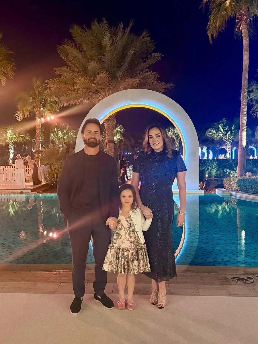 soykleiii's tweet photo. Happy New Year 2026 hope it brings everyone all they dream of. Grateful to have celebrated with the ones I love ❤️ https://t.co/LtldY3NRHC