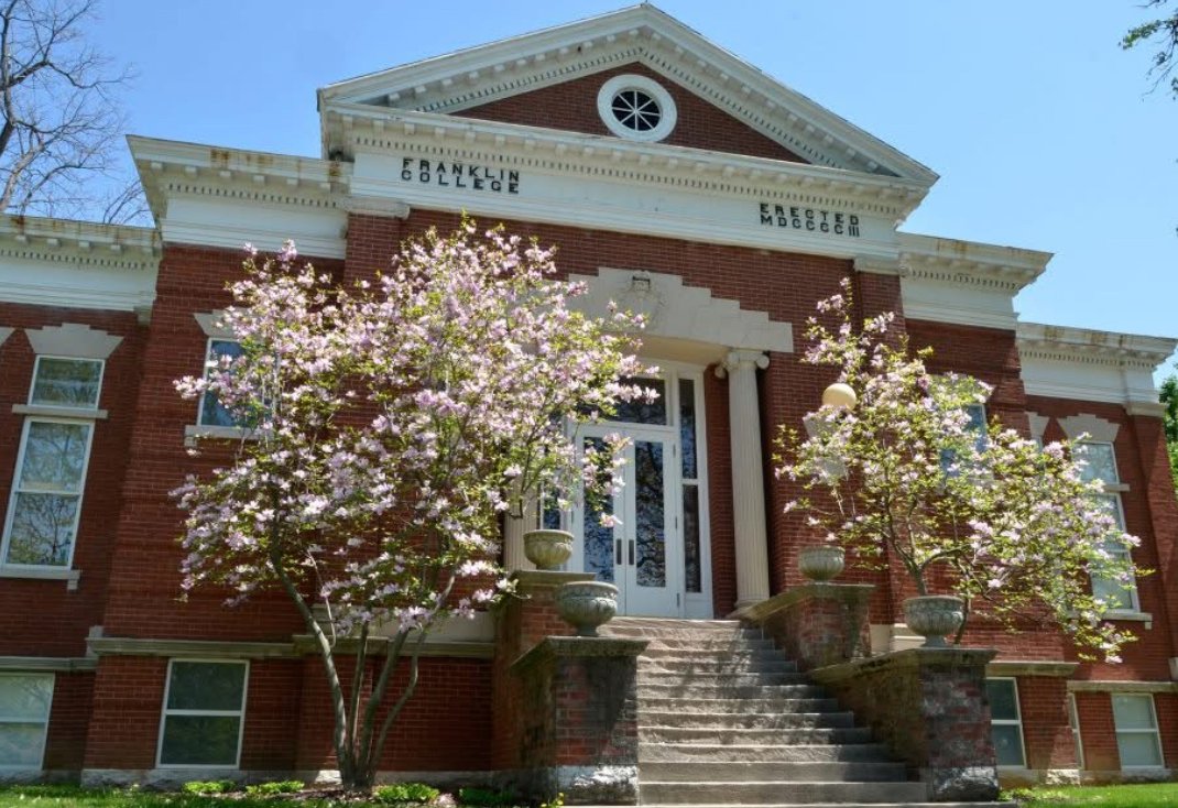 FCPulliamSchool's tweet image. Please join us Friday, May 15 at 6 p.m. for the Franklin College Pulliam School of Journalism Awards Dinner, the annual celebration of excellence by Franklin College journalism students and alumni. 

Register below:
alumni.franklincollege.edu/e/pulliam-scho… #PSJDinner #FranklinCollege #journalism
