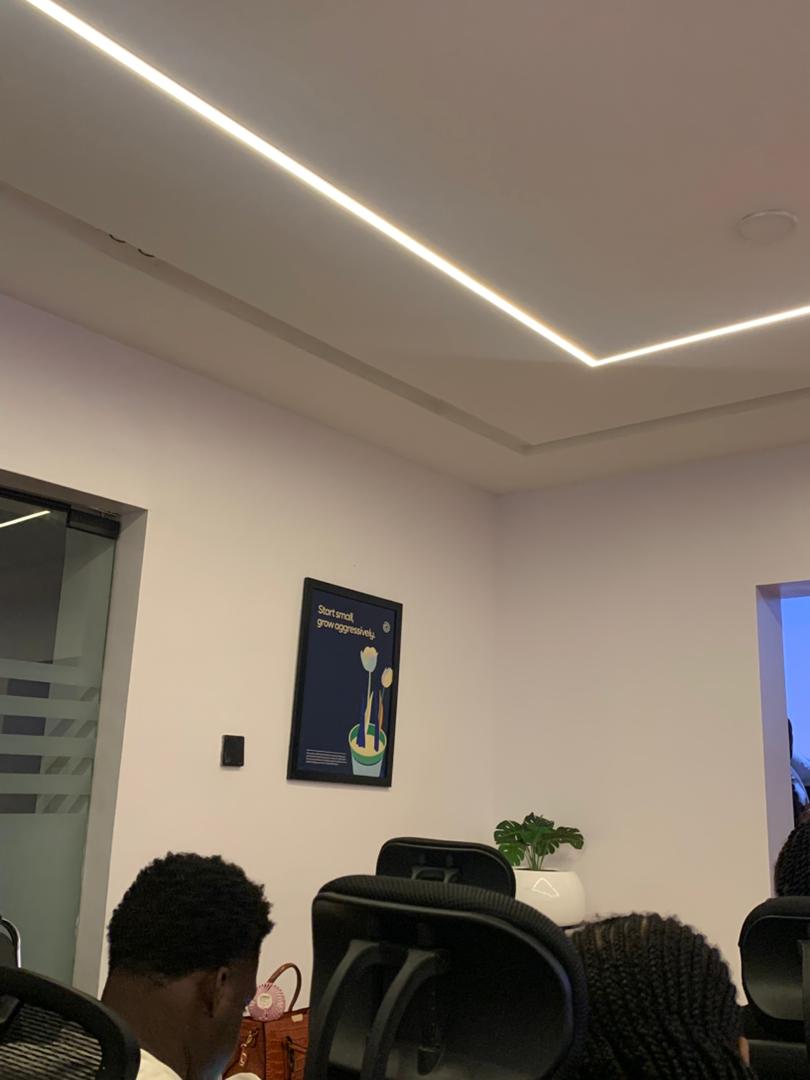 adesinabanky's tweet photo. Visited the @cowrywise HQ on saturday for this month Ambassadors Hangout

School or Plan B? was the theme and it was a great experience

School builds discipline and structure, while your skills help you create and sustain opportunities beyond the classroom. Your degree might open the door, but your value is what keeps you there.

@timi_joel spoke about opportunities many students barely pay attention to: from grants and scholarships to internships, fellowships, bursary and research opportunities.

The conversation was about putting the right systems in place early, and balancing school with ambition.

As someone building products and exploring ideas outside the classroom, i can relate with that.

Good conversations, smart people, solid energy overall. Glad I made this one.

Big shoutout to our speakers, @dev_benedict and Olamilekan Sanni.