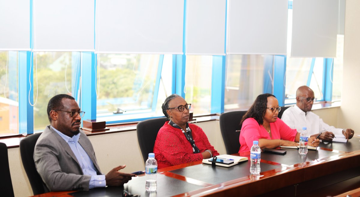 GovernanceRw's tweet photo. Today, Deputy CEO Dr. @Felicienus met with @RCSPRwanda Senior management to discuss its activities &amp; explore ways to support NGOs in complying with laws. The engagement highlighted the importance of collaboration in strengthening accountability and effective service delivery. https://t.co/ry2pkOiG6v