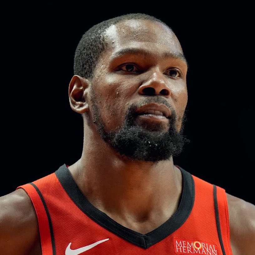 LakeShowYo tweet media