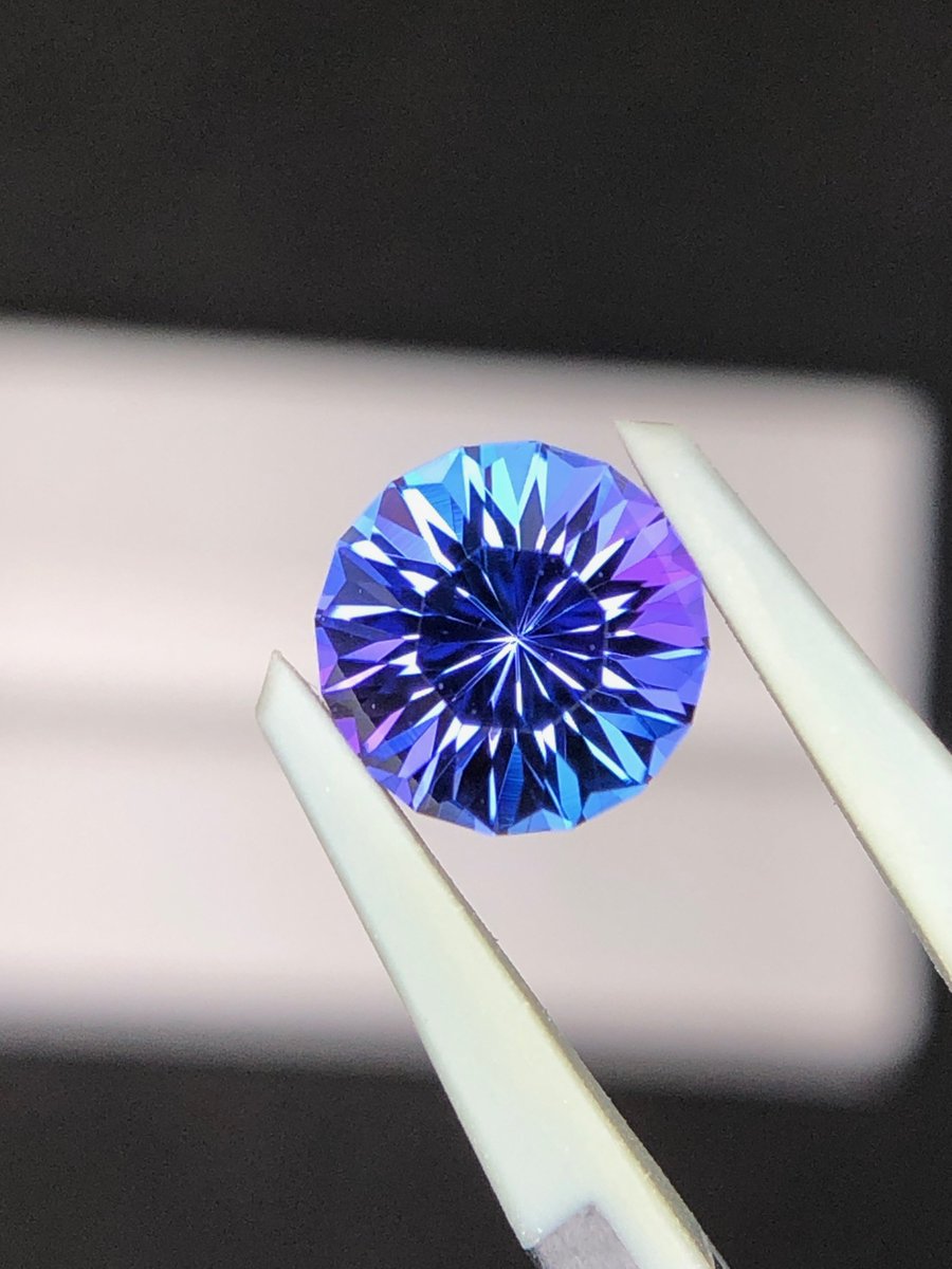 タンザナイトゾイサイト tweet media