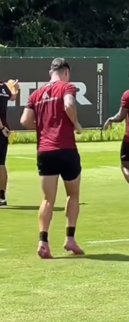 Ohh Rony VAMO SUBIR NEGOO🦁❤️🖤 tweet media