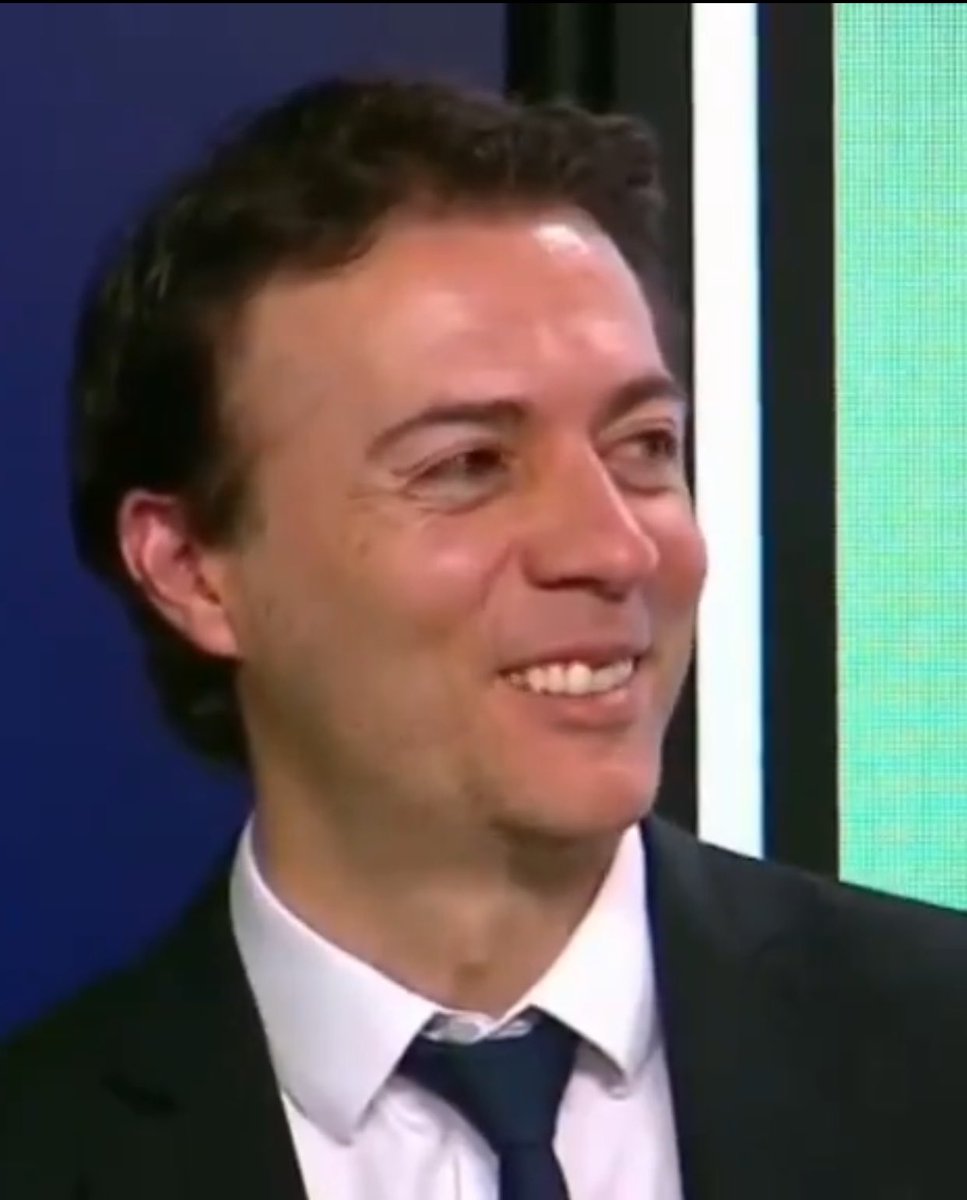 bbluman's tweet photo. No se dejen engañar por la cara de pendejo... El tipo es bien bandido. https://t.co/uPmViLTmt6