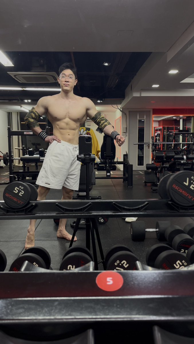 aesthebi tweet media