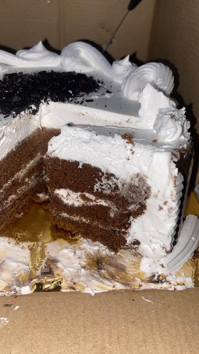 Priyaam9450's tweet photo. Ordered a cake from @zomato Friends cake shop Ayodhya bypass bhopal and received it stale, frozen hard and inedible. Extremely disappointing. Need immediate action and refund. https://t.co/EEB8uq86JY