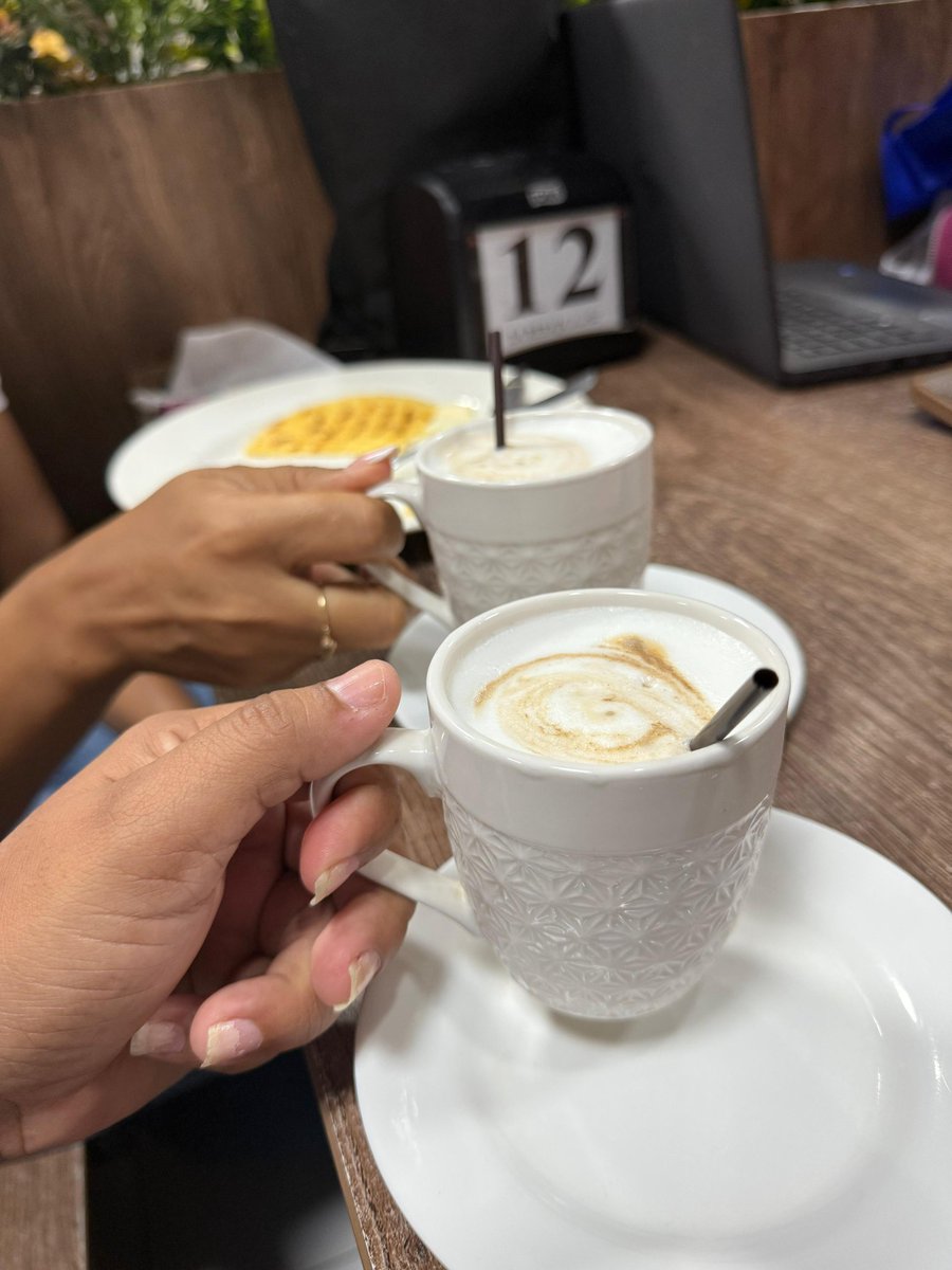 Yeli ☕ tweet media