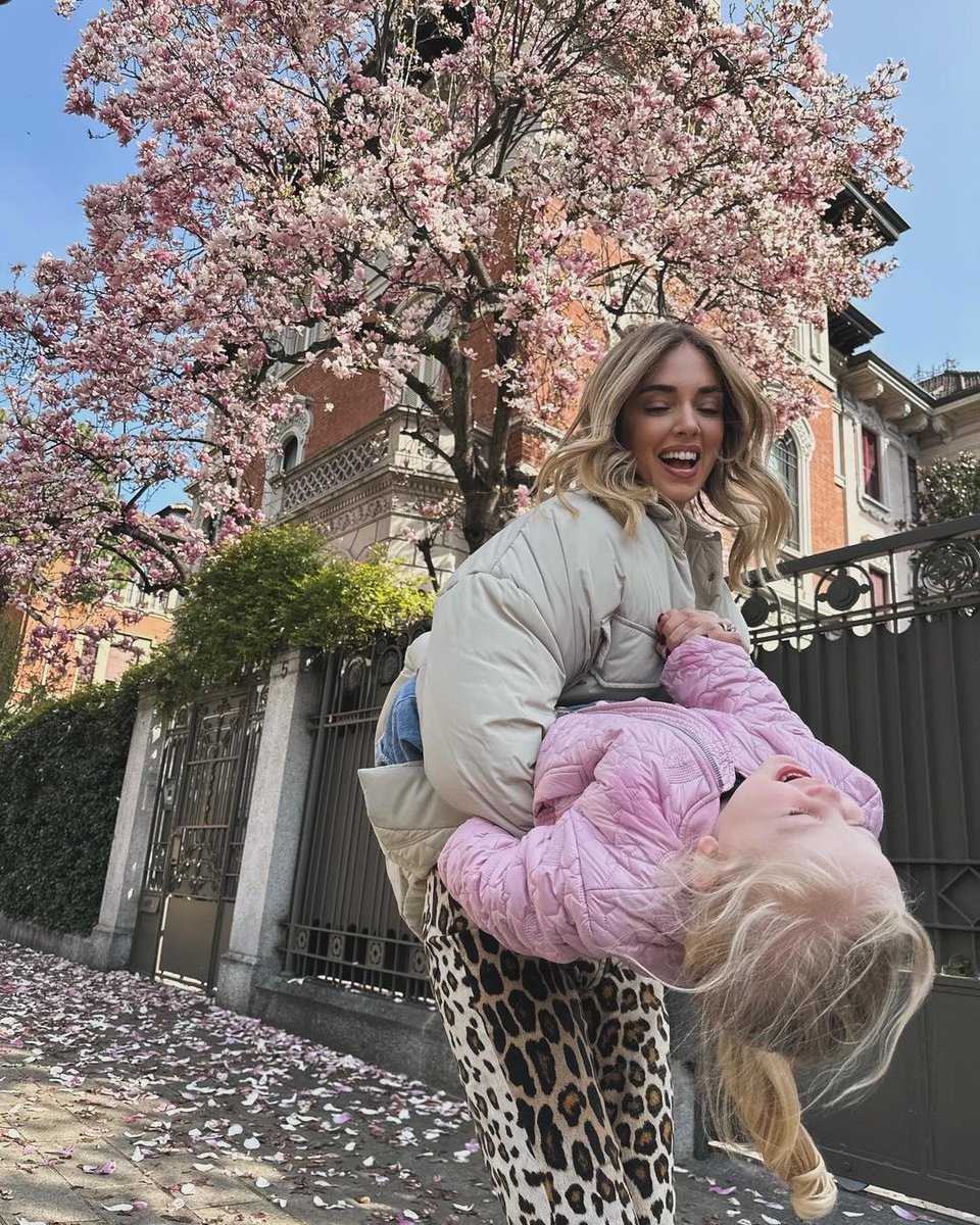 ᅟᅟ𝓡𝓊𝒷𝓎. tweet media