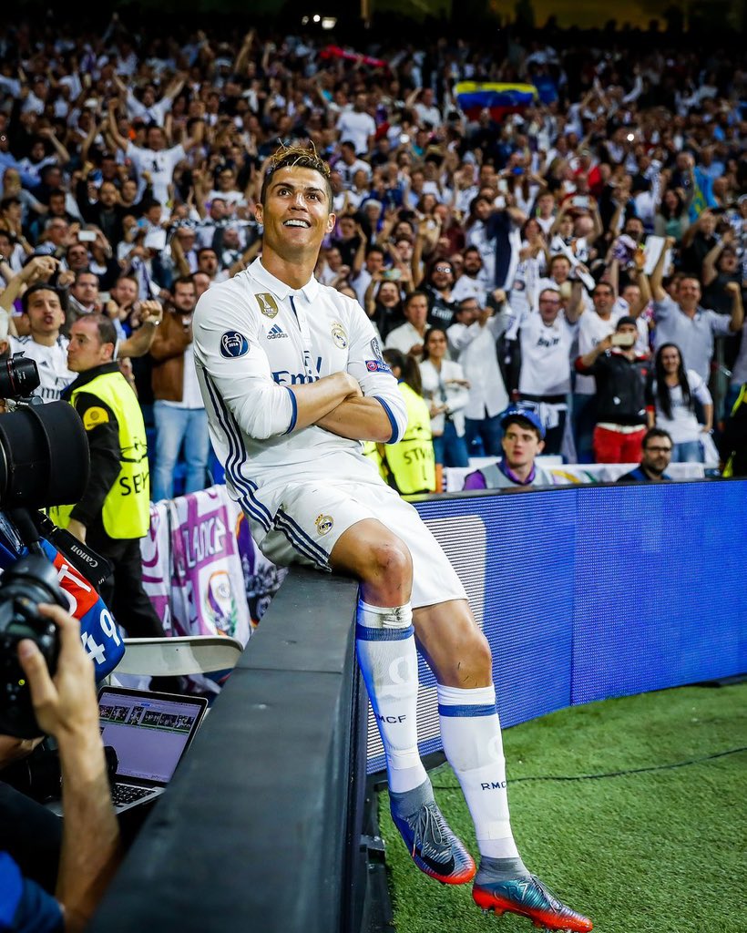 Fatso_76 tweet media