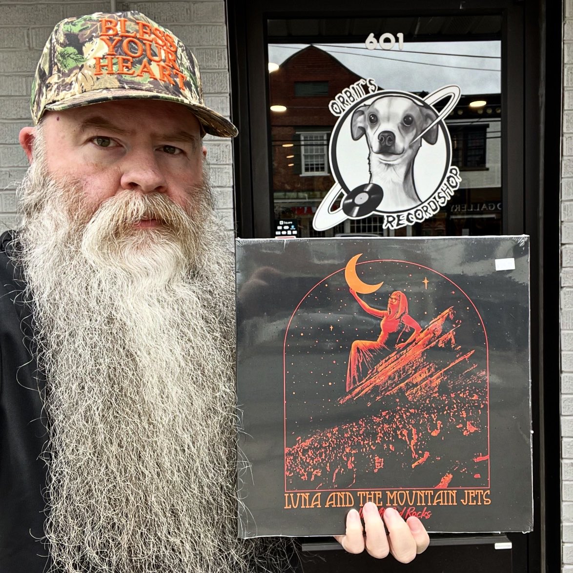 Orbit’s Record Shop tweet media