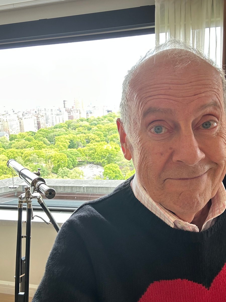 Gyles Brandreth tweet media