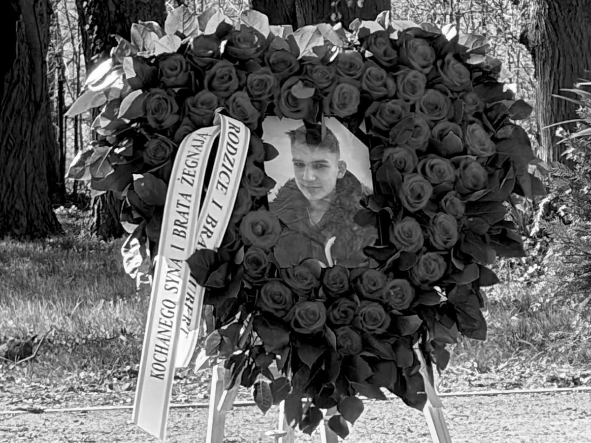 Damian Żurawski tweet media