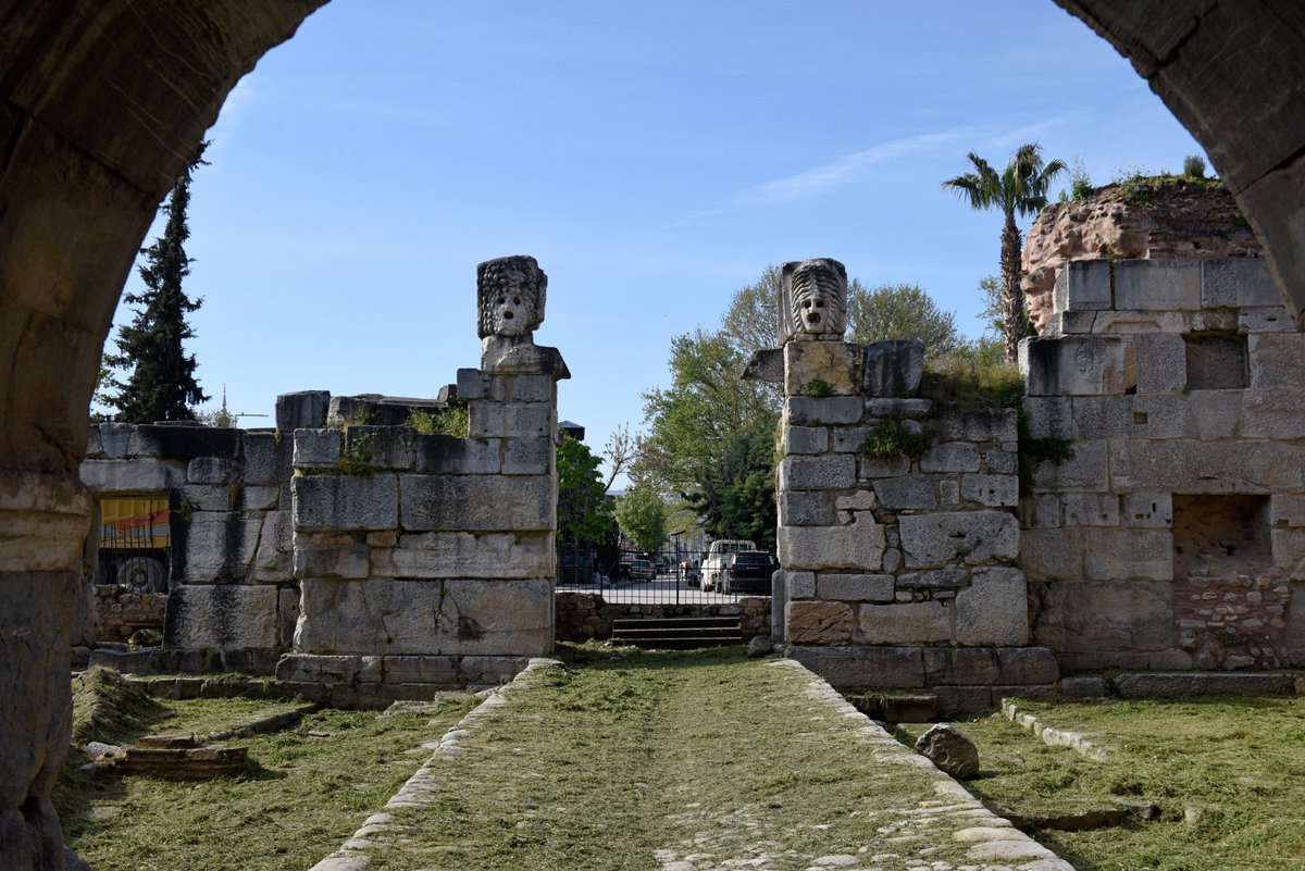 ByzantineLegacy's tweet photo. Theater masks from gate of the walls of Iznik/historic Nicaea in Bithynia (modern Bursa Province)
Photos from last weekend's visit https://t.co/mrghtnjJoy