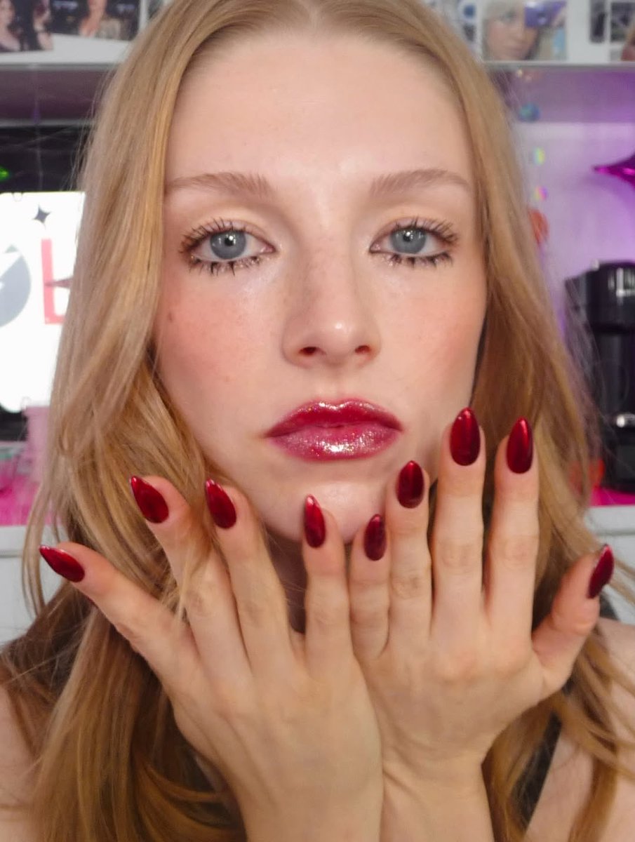 Hunter Schafer Central tweet media