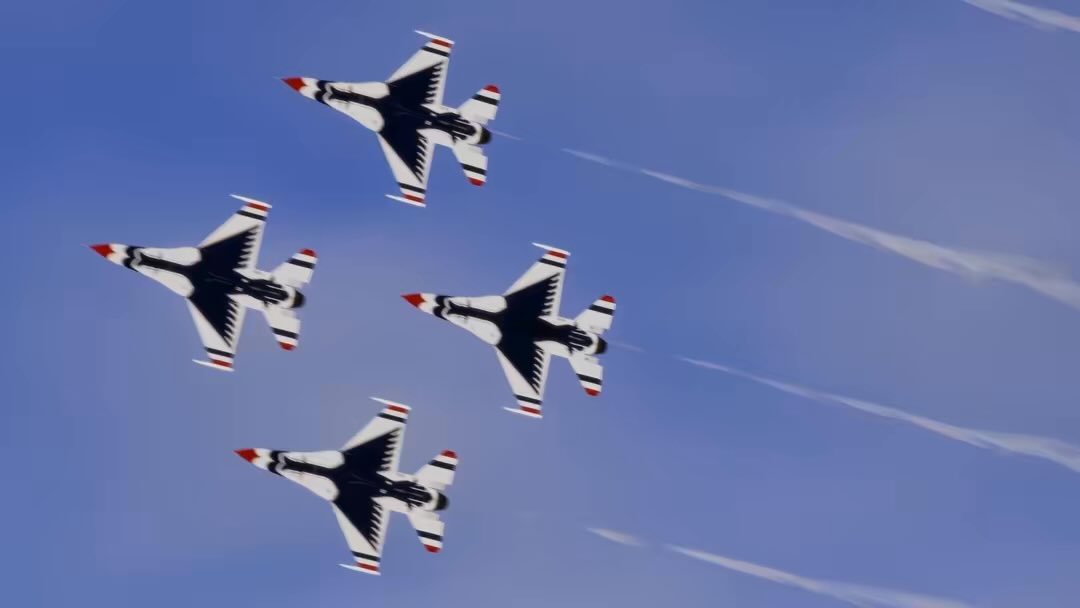 VRCAFADS's tweet photo. First training back after our Spring Break! 🔥
Revamps are being made to Nellis, so stay put! 🏗️
Take a look at the new formation in the 4th photo 👀
#VRCTB
#VRChatThunderbirds
#VRChatAviation https://t.co/7OTcNlmkS8