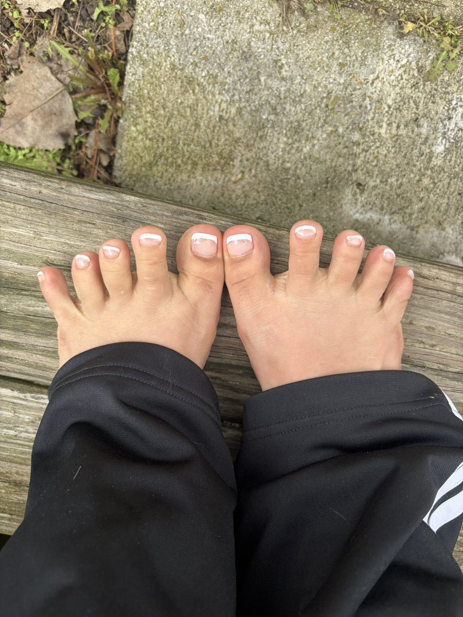 Pretty Fairy Feet tweet media