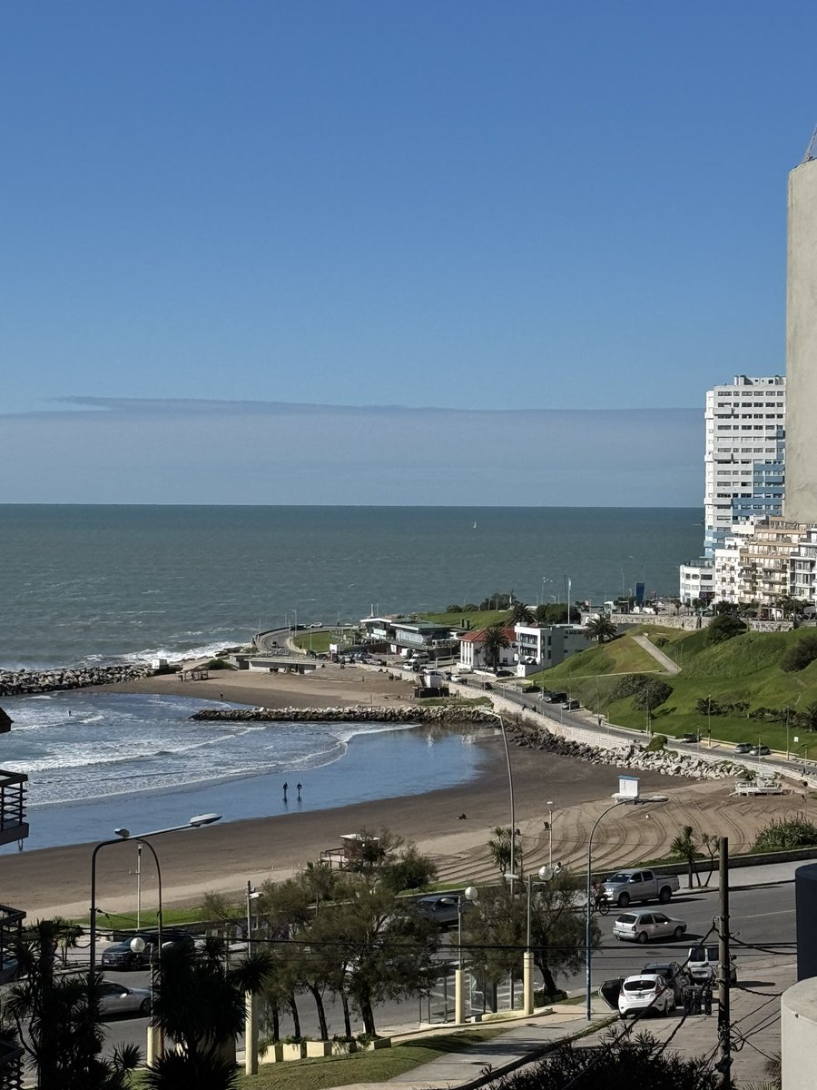 gabymenta's tweet image. 12:15 hs #HomeOffice con esta vista / Mar del Plata  MartesMenta