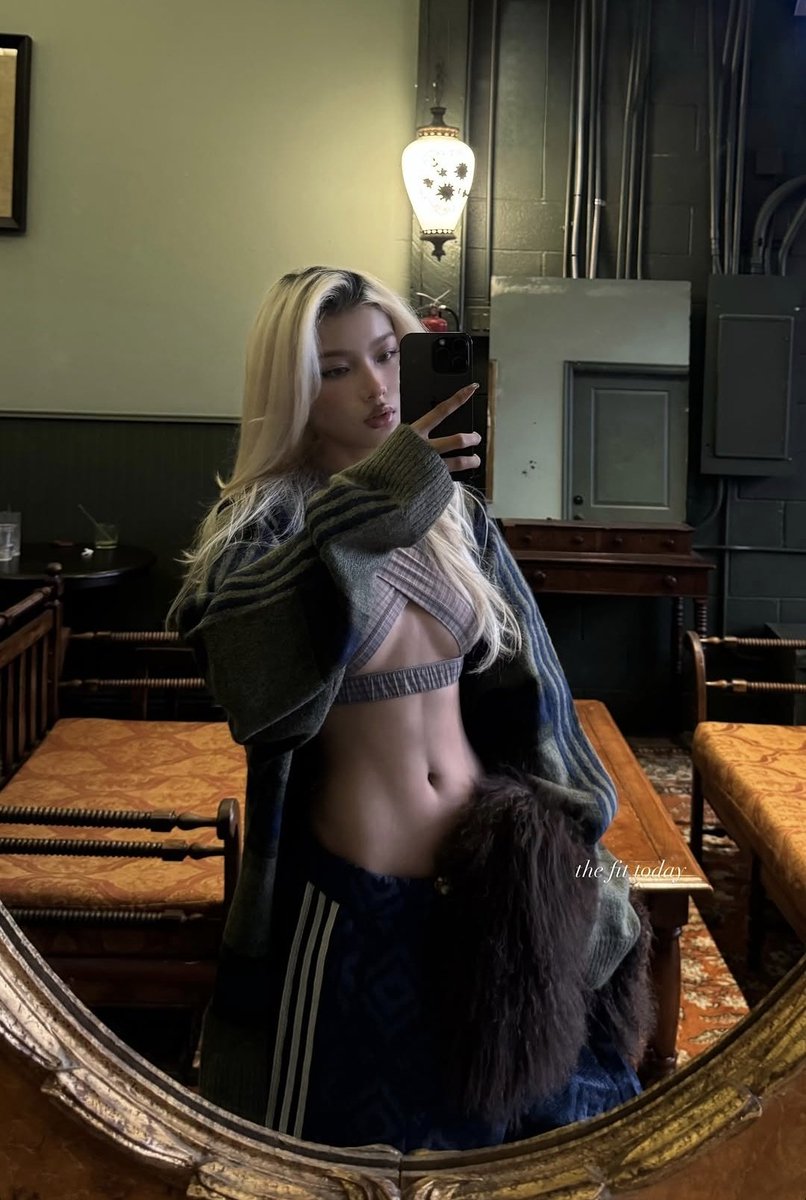 𝕻 𝖊 𝖆 𝖈 𝖍 tweet media