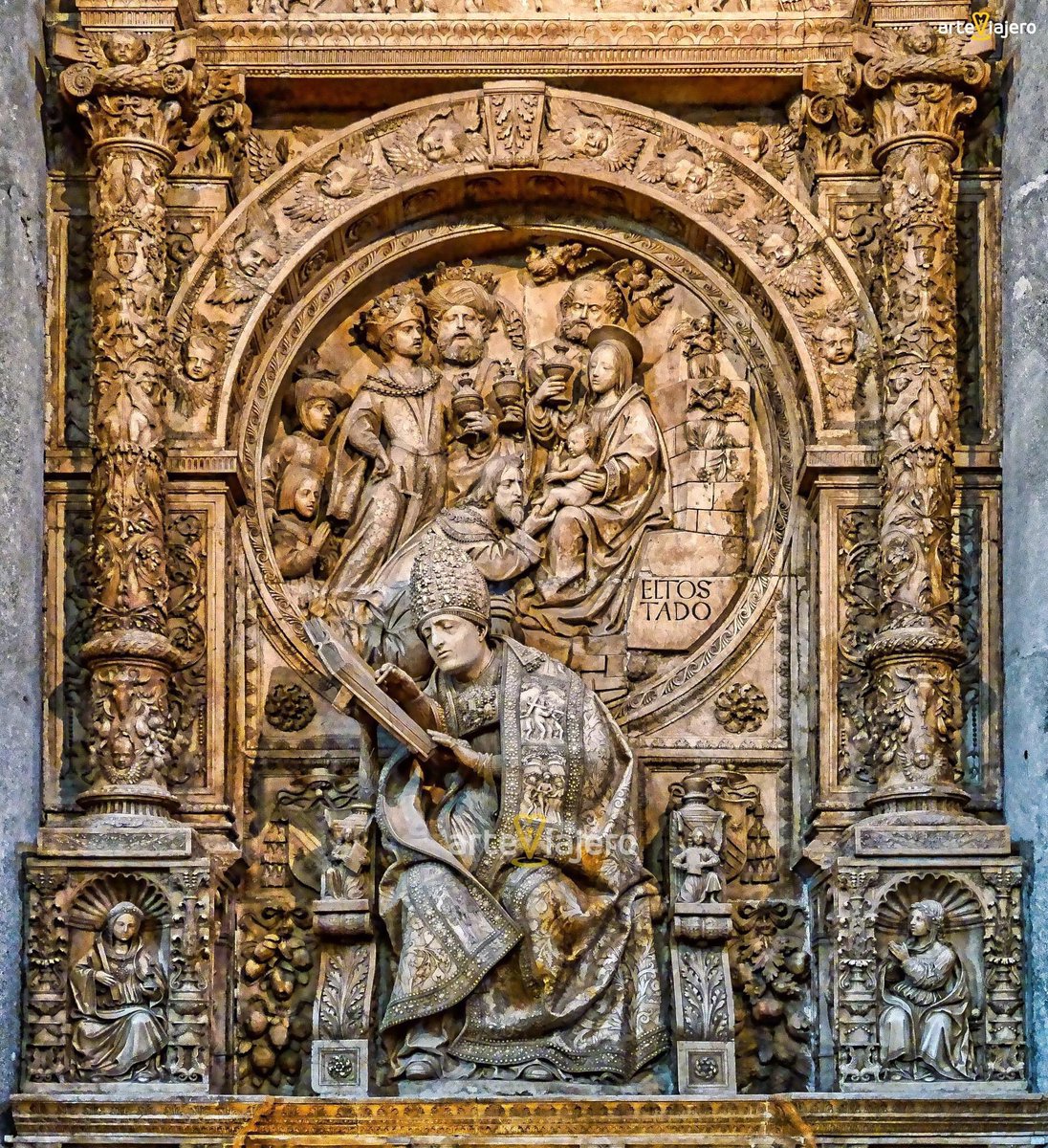 arteviajero_com's tweet image. Sepulcro de El Tostado (Catedral de Ávila), obra maestra de la escultura renacentista en España. La pieza fue realizada en alabastro entre los años 1520 y 1524 por el célebre escultor Vasco de la Zarza ⬇️⬇️⬇️
arteviajero.com/articulos/el-s…
#FelizMartes #arte