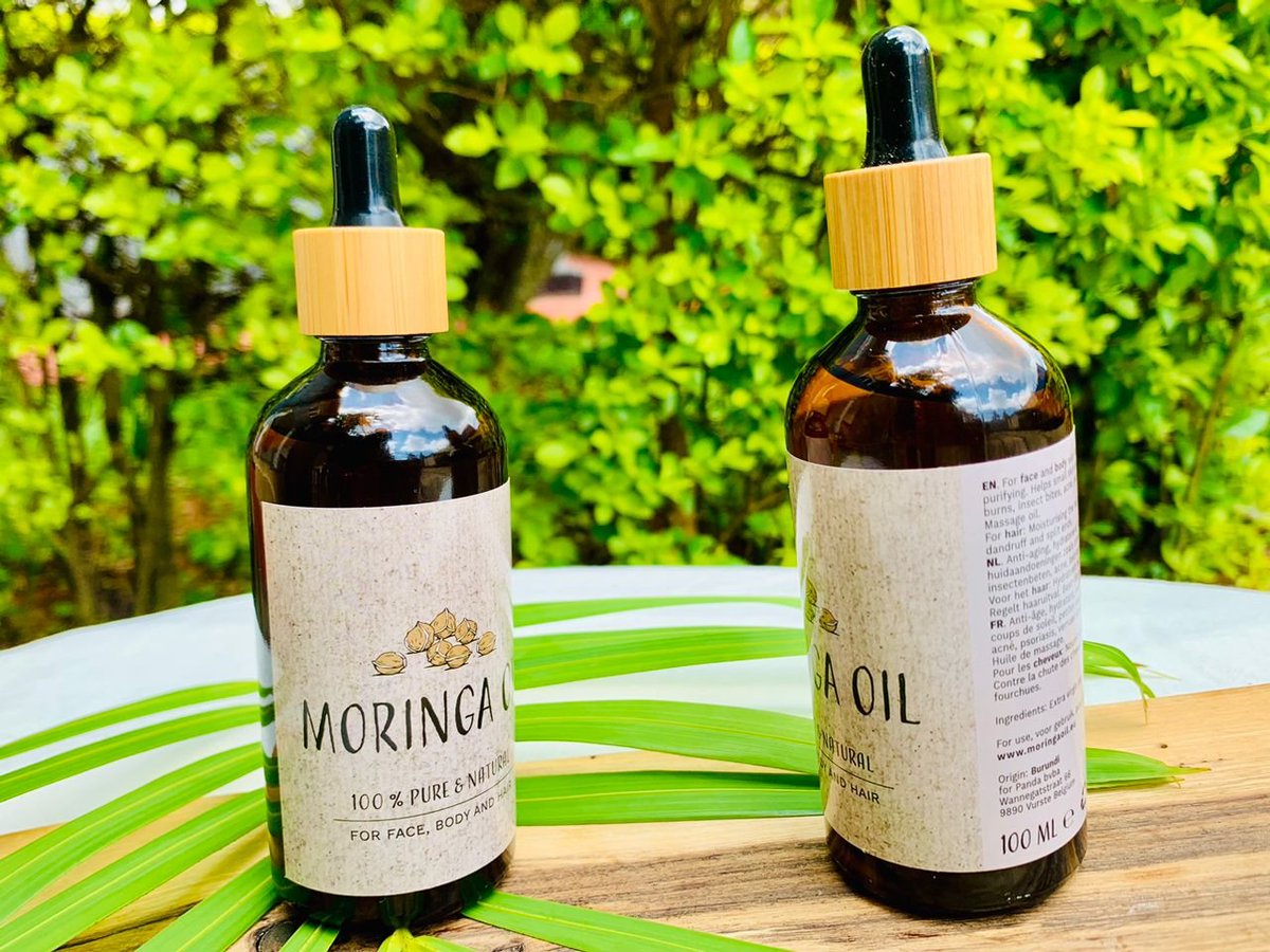 fordbee's tweet image. The first trial shipment of "Rwandan Moringa Oil" hit the EU market this morning. 🌍 Produced in the Eastern Province, this high-value cosmetic export is the 250's new play for non-traditional agricultural revenue. 🧴💎 #MadeInRwanda #AgriExport #BioEconomy #RwOT