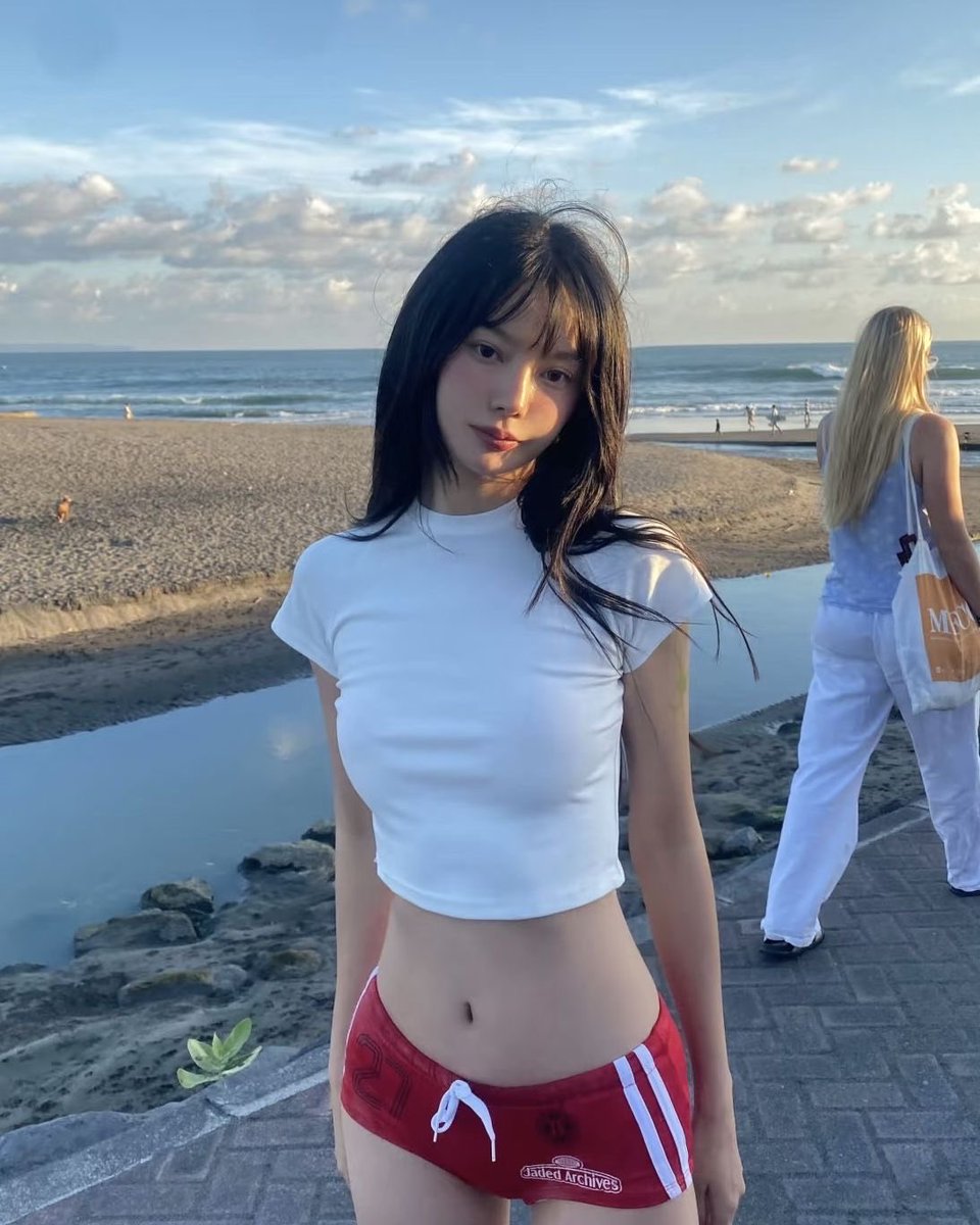 ₊ . ݁⊹ 𝑎𝑣𝑎𝑛𝑡 ⊹ . ݁˖ tweet media