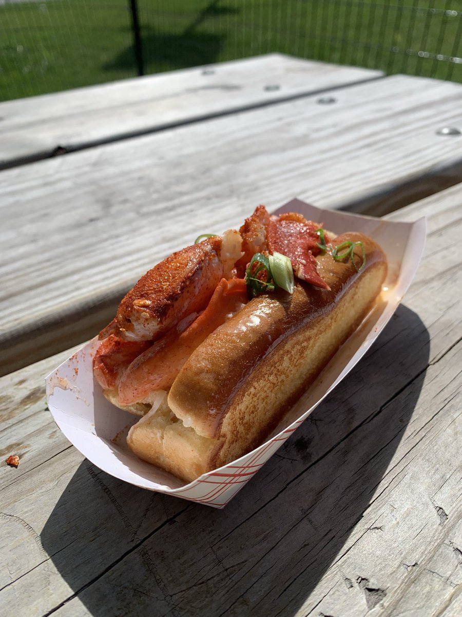 MarcusDon_'s tweet photo. @richardaeden I recommend you try a lobster roll, Richard. They are excellent! https://t.co/PYQLXRb0YO