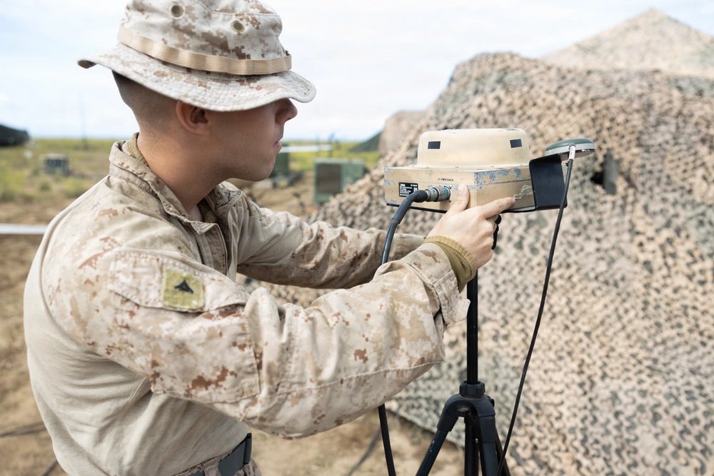 Official13thMEU's tweet image. Wired to Win. 💻📡

#Marines and #Sailors with #TheFighting13th are stress-testing their digital architecture during Deploying Group Systems Integration Testing (DGSIT).

@USMC @USNavy @1stMEF