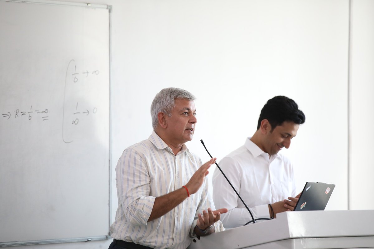 bennettuniv's tweet image. The first Financial Services session of the MIRAI Program at Bennett University set the tone for what’s ahead.
Led by Piyush Singh, Founder of Dailoqa, students explored banking, capital markets, insurance &amp;amp; payments, along with India’s financial ecosystem and key regulators.
#BU