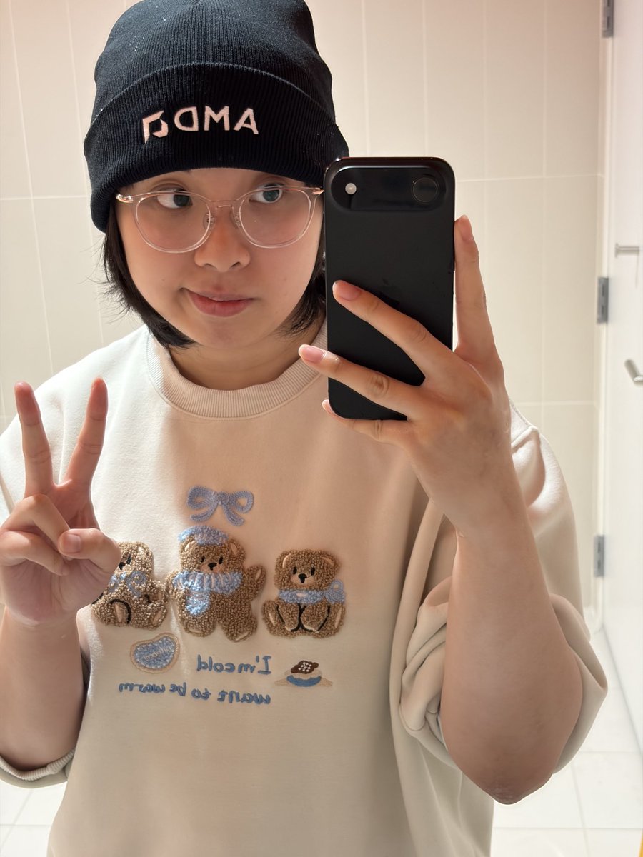 soundvuitex's tweet image. Mommy wants the new In Falsus game please