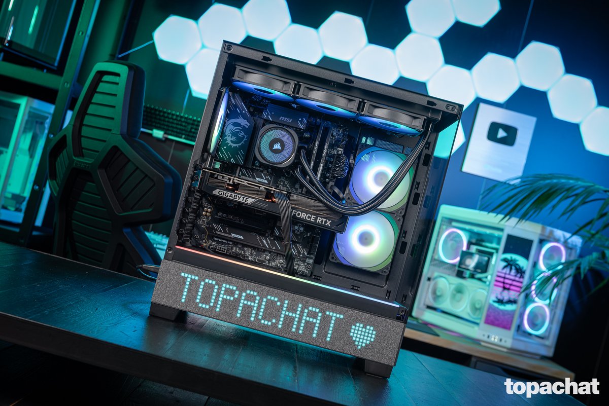 TopAchat's tweet photo. 🎁 #27AnsTopAchat
Puissance et style pour le PC Gamer DAWN à gagner dans le Setup 5 !

https://t.co/Pm7sxa88YM

Participe ici :
https://t.co/OYsL3nlI98 https://t.co/yapr7xJtmD