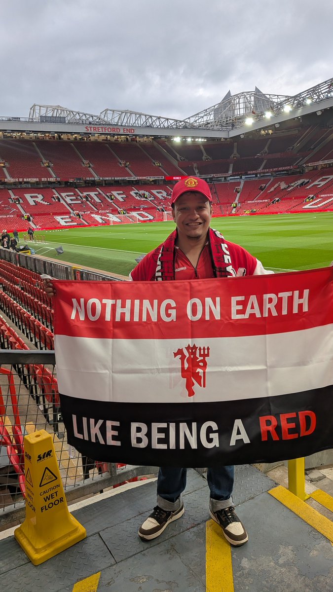 Rahulprakash233's tweet photo. Still can’t get over it… people in the UK are seriously lucky, but Manchester fans? On another level. To watch Manchester United week in, week out �� the speed, the intensity, the atmosphere — it’s unreal ⚽🔥. @ManUtdHyderabad https://t.co/EpMkl3boRT