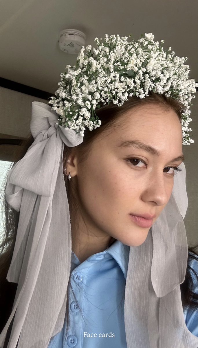 lola tung things tweet media