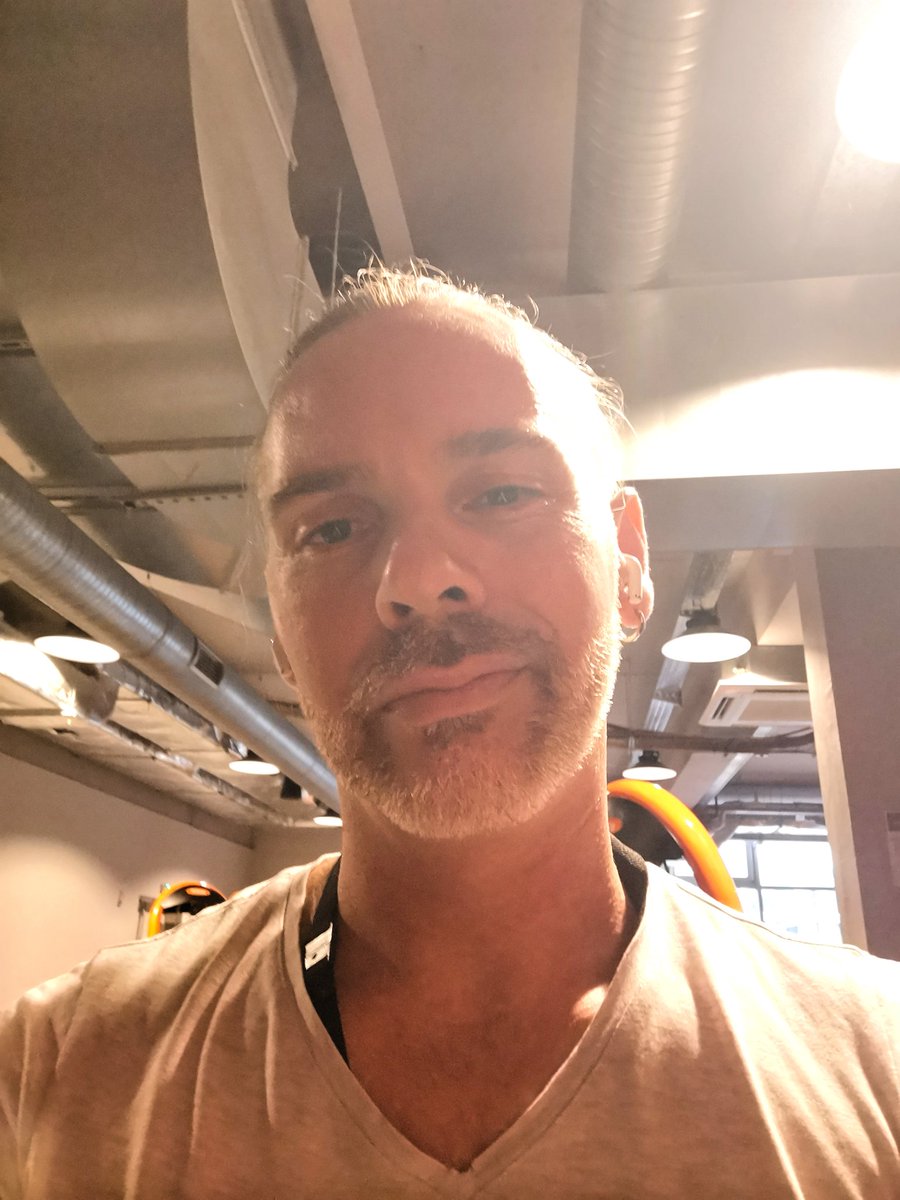 le_roux_de_secours tweet media