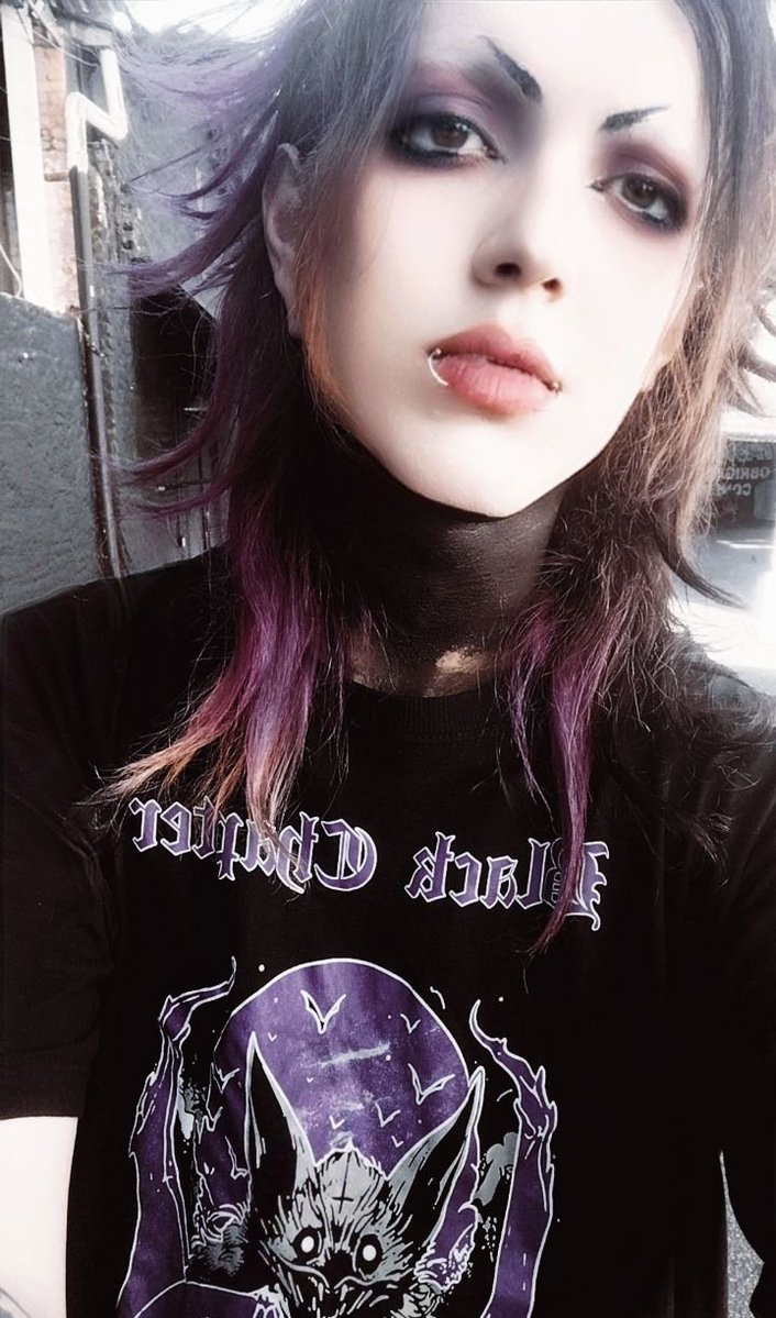 Kuro tweet media