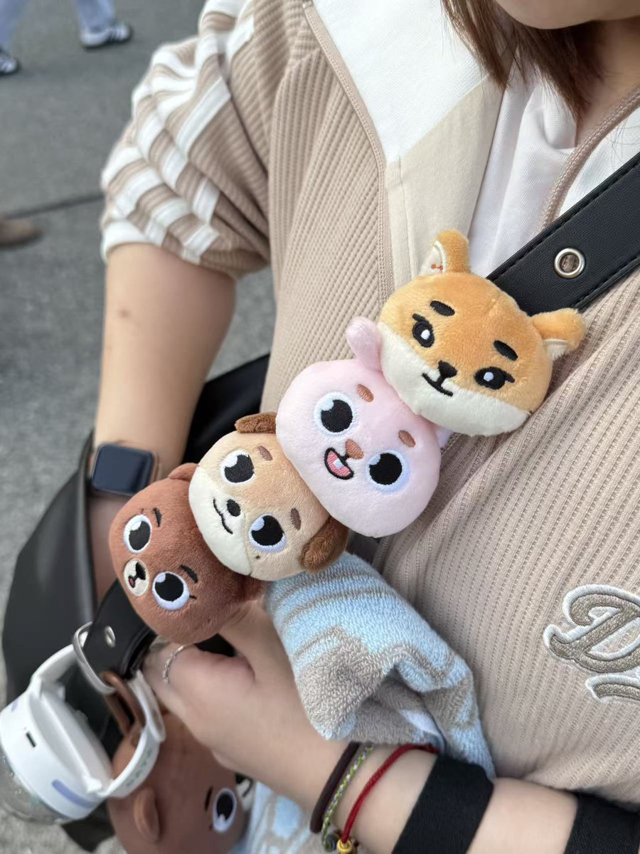 Sally_kk1998's tweet photo. 행복해…
#day6 #thedecade_tokyo https://t.co/lZqALGpBnk
