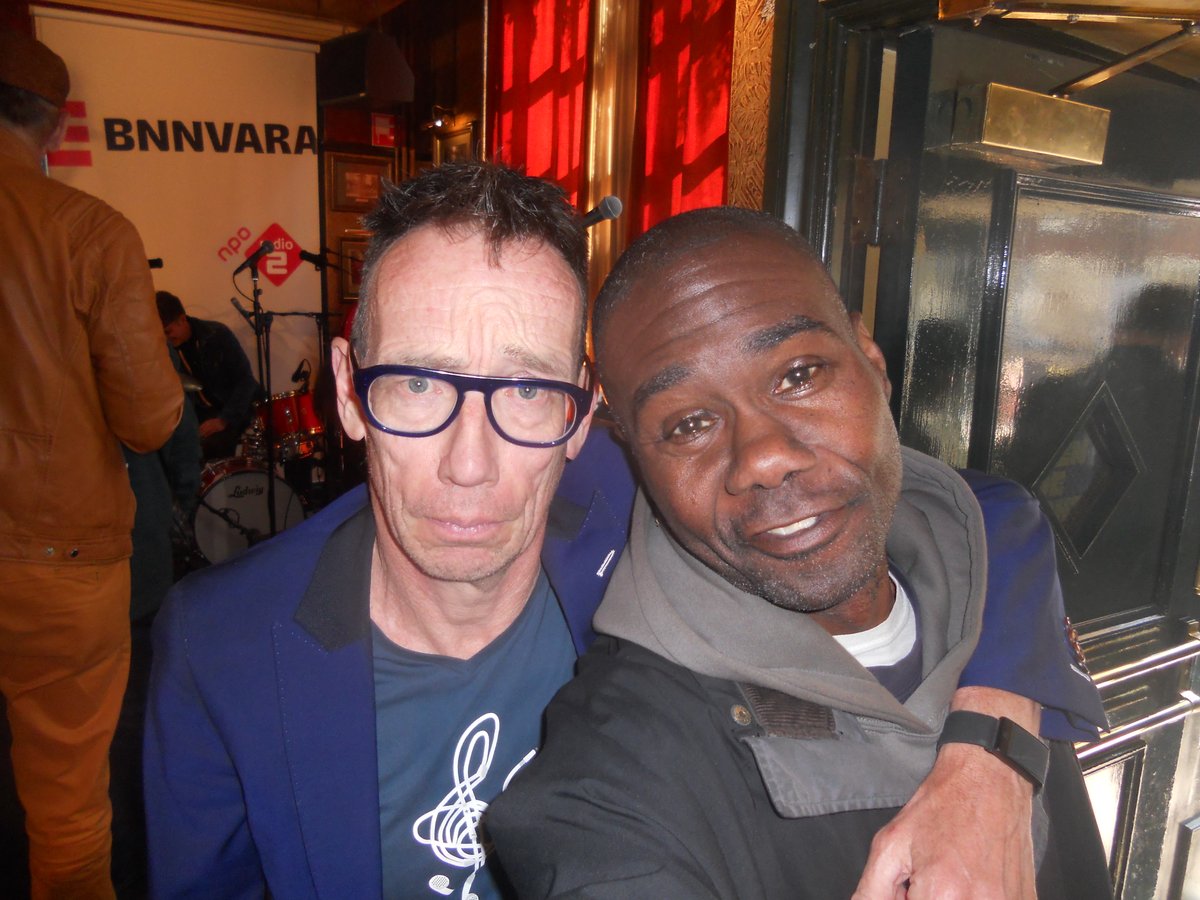 mikewaterval's tweet image. mikey mike@utrecht@florinutrecht with cabaretier-stand-up comedian-presentator-radio-dj dolf jansen 
@dolfjansen 
@florinutrecht 
#dolfjansen 
#radiodj 
#cabaretier 
#utrecht 
#schrijver 
#standupcomedian 
#presentator