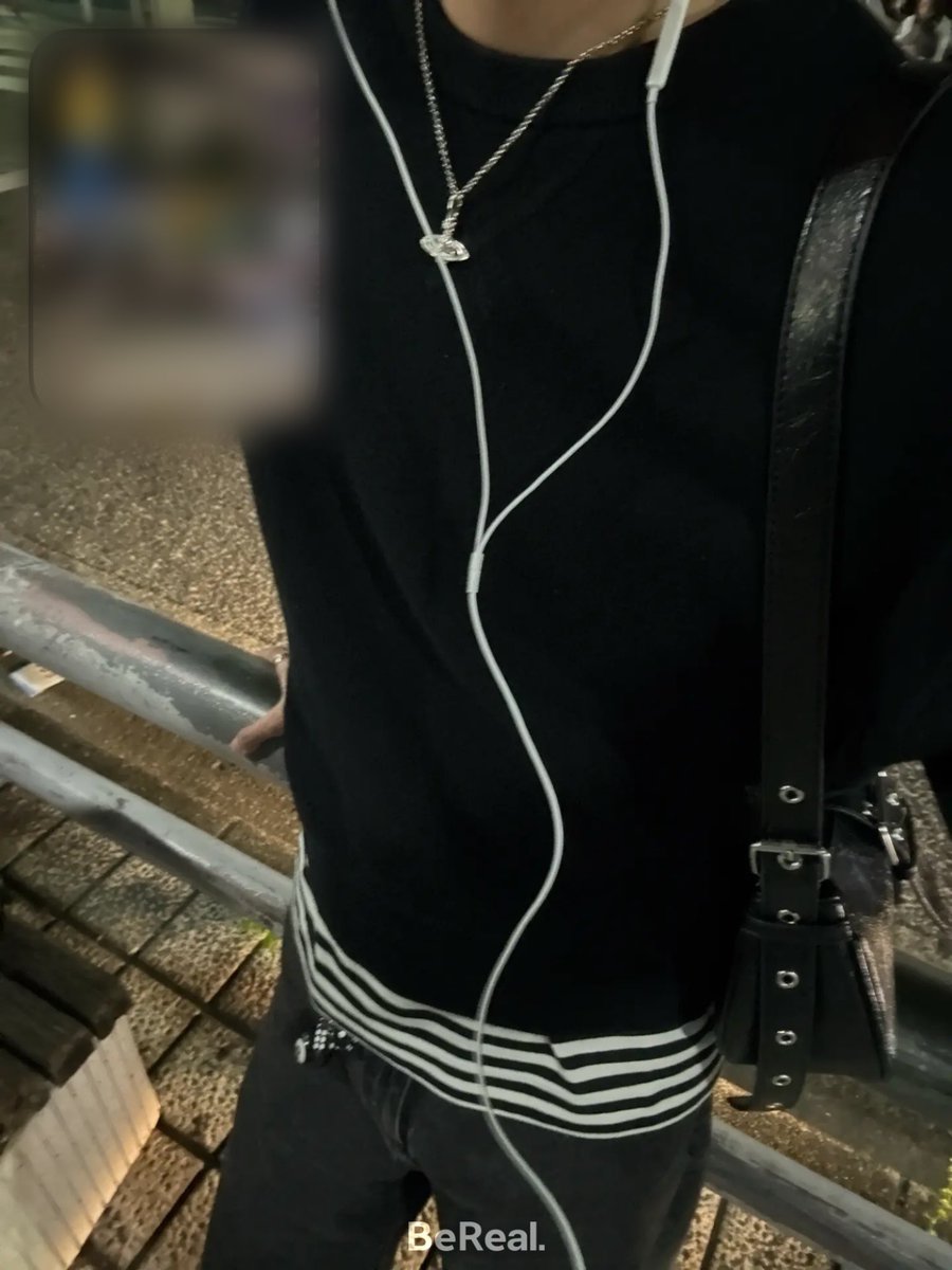 蘭 tweet media