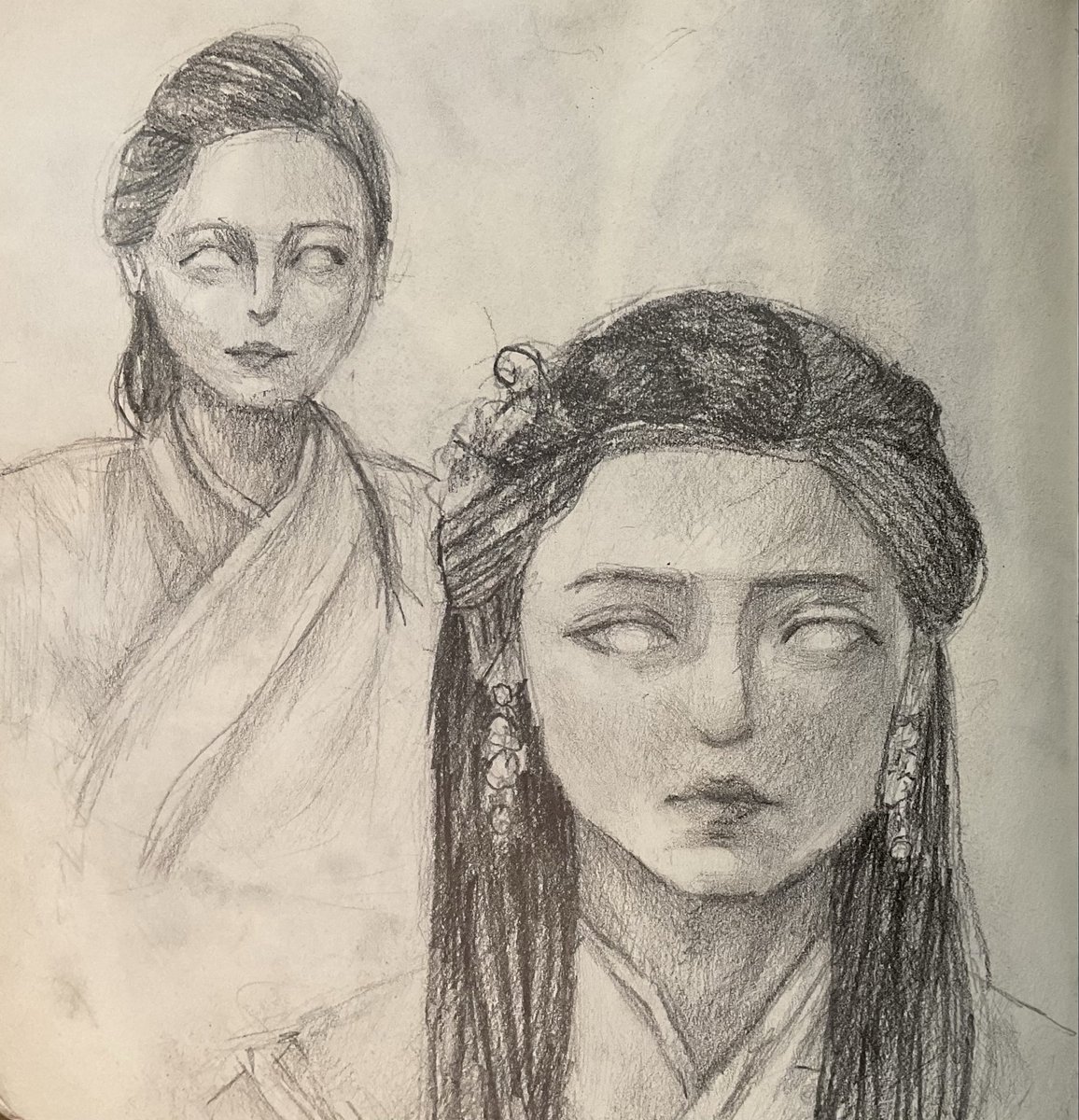 DissElvering's tweet image. Finally the last (for now 🙃) #Hwarang sketch. And from my recent posts you can see that I’m actively (well almost) learning how to draw girls 

#sketch #kdrama